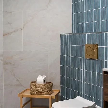 02 - Les Artes Apartment