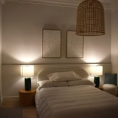 Apartment Stylish & Cozy Flat In Heart Of Eixample,