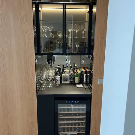 Bright Spacious Luxury *