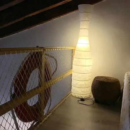 Next To The * Valência