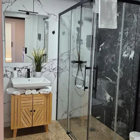 Impresionante Apartamento Industrial Fallas Wifi Gratis Hasta 4 * Valencia