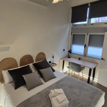 Excepcional Amplio Apartamento Industrial Fallas Hasta 6, Wifi Gratis Cuna Appartement