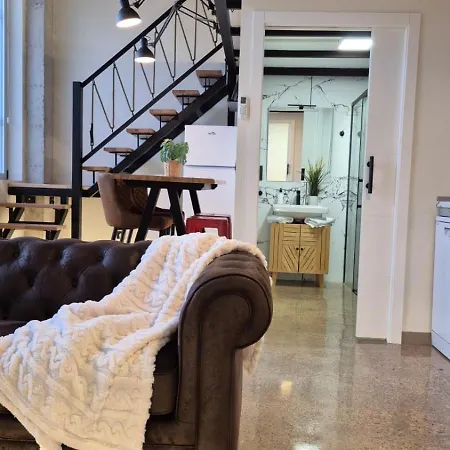 Impresionante Apartamento Industrial Fallas Wifi Gratis Hasta 4 Valencia