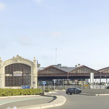 Apartup Port Marina Azura