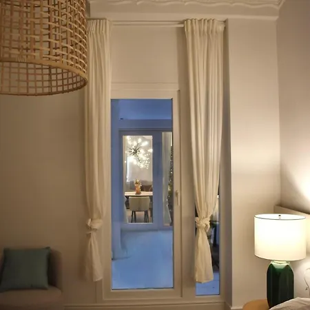 Stylish & Cozy Flat In Heart Of Eixample, * Valencia