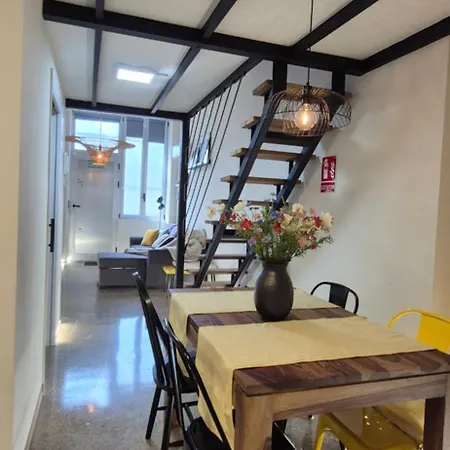 Excepcional Amplio Apartamento Industrial Fallas Hasta 6, Wifi Gratis Cuna Appartement