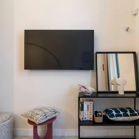 Apartment 02 - Les Artes