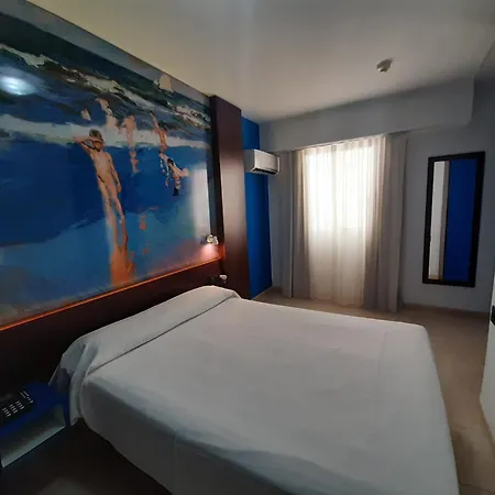 索尔海滩酒店 2*