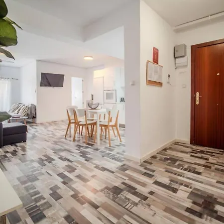 Aroma D Valencia Luxury Designer Apartment With Terrace Sleeps 7