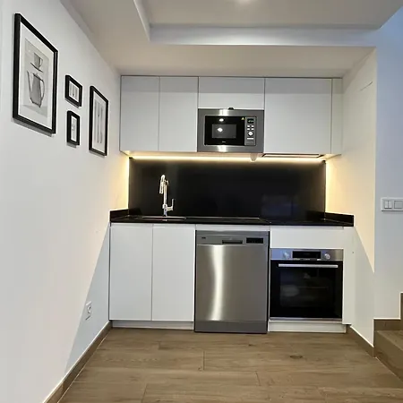 Duplex Moderno Con Piscina Y Parking - Roig Arena