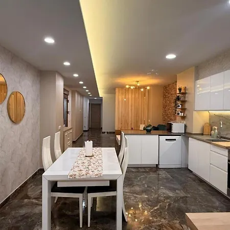 Turistico Lux Center *