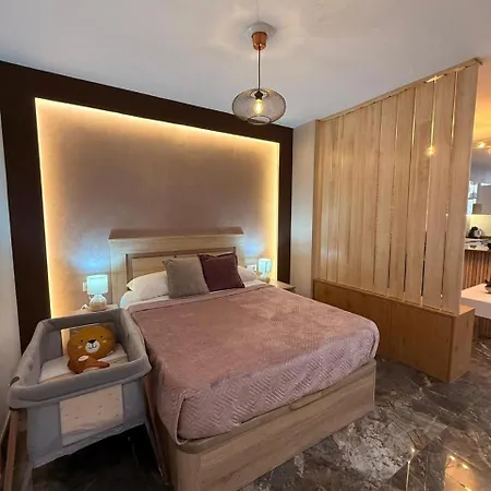 Turistico Lux Center Апартаменты *