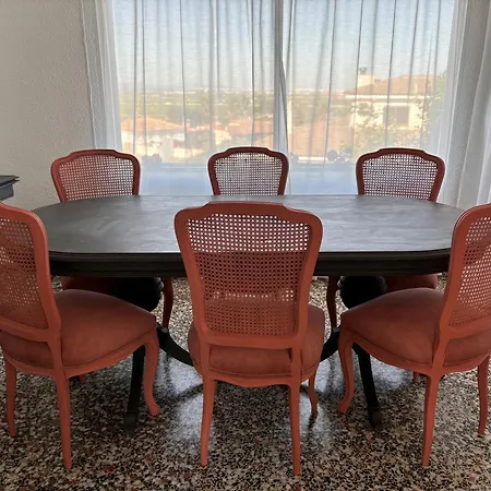 Mediterranean House In Semesterbostad