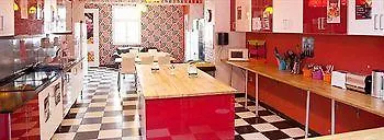 Hostel Feetup Backpackers *