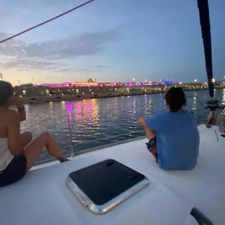 Magnificent Sailboat With Free Parking For Cars