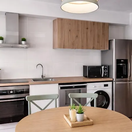 Coliving - Vive En La Zona De Moda Del Centro De * Валенсия