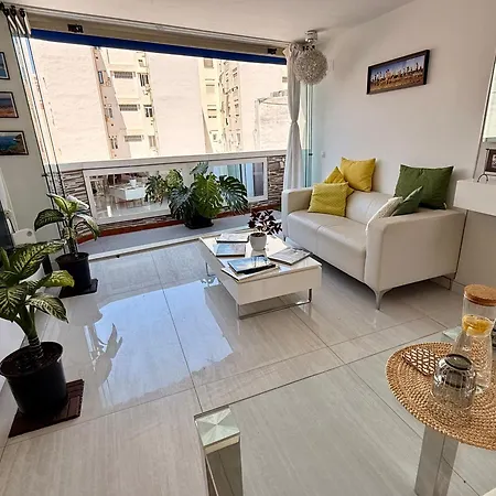 Privada Con Bano En Un Moderno Y Centrico Atico En Ciutat Vella *