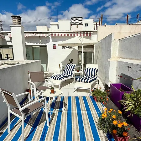 Privada Con Bano En Un Moderno Y Centrico Atico En Ciutat Vella Kwatera prywatna *