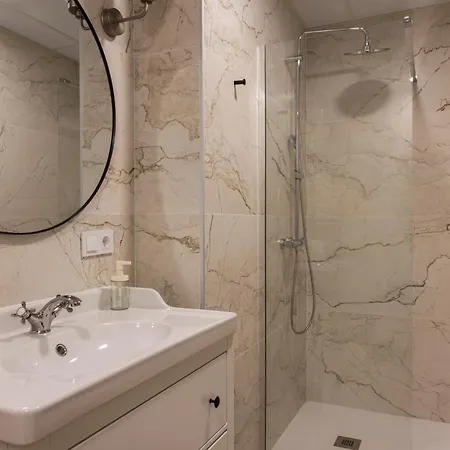 Florit Flats - The Patraix Hood