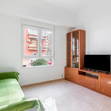 Guest Ready - Bright Flat Well‑located Urban Valencie
