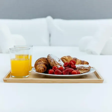 Almas, Hall 1 Min, 4 Pax, Smart Tv Valencia