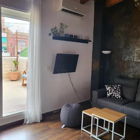 Piso Con Terraza En Cabanyal شقة