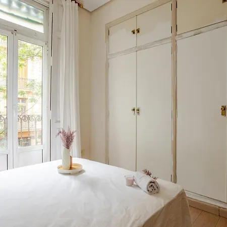 Amazing In Downtown Apartment *