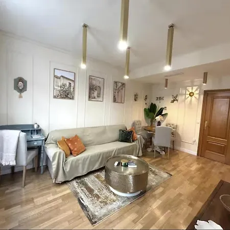 Nuevo, Centrico Y Luminoso Casaslacambra *