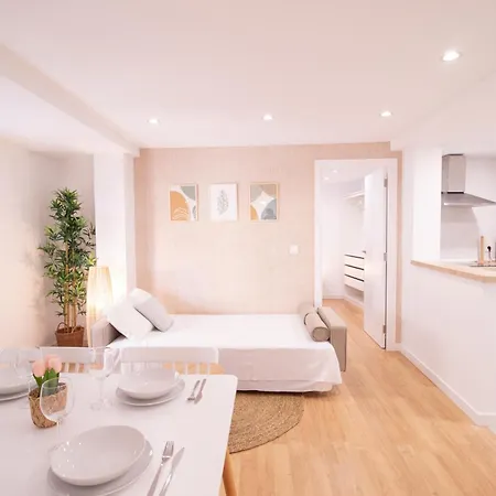 Malvarrosa By Concept Flats *