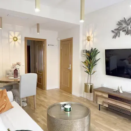 Apartament Nuevo, Centrico Y Luminoso Casaslacambra *