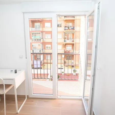 Winahost Emilio Gasco Apartman *