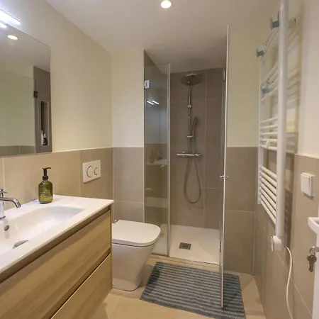 Walk - 20 Min - Beautiful Private Patio Валенсия