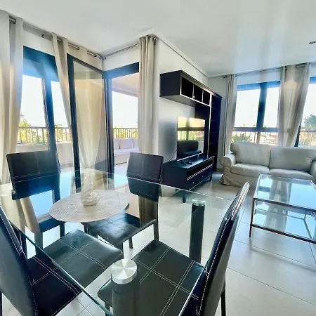 Complejo De Playa Con Terraza