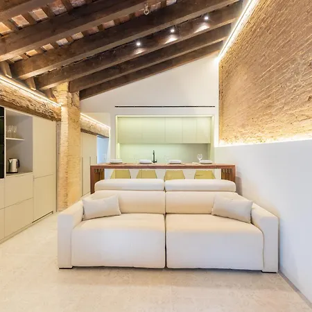 Apartment Gmg & Valencia