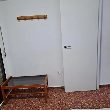 Comfortable In The Feria 2 Area Apartmán *