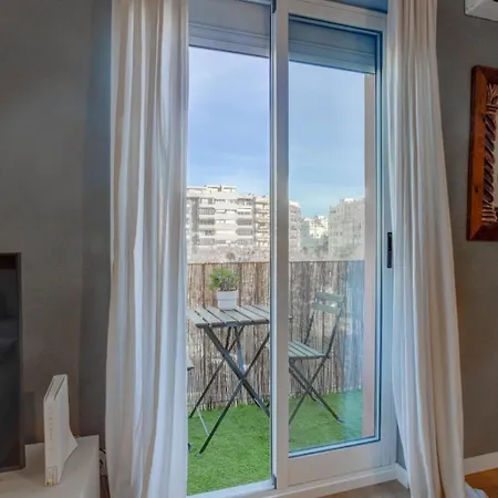 Valencia-living Valencia