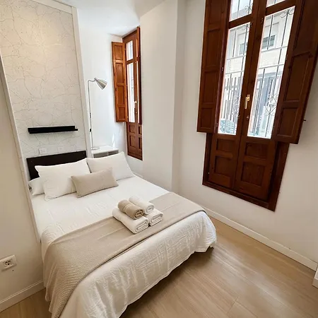 Homestay Downtown *