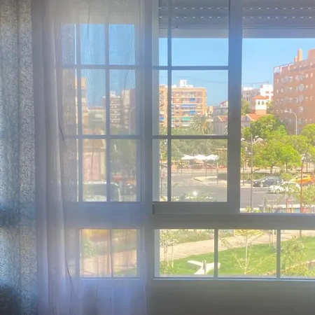 Near The Cabanyal And Universities Homestay Valencia