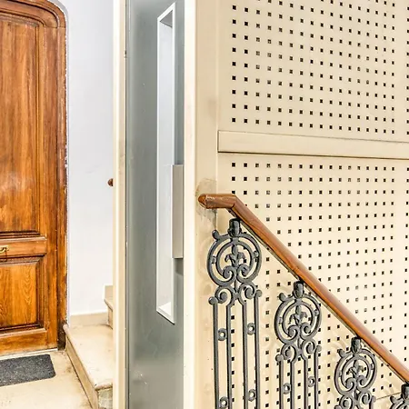 Apartament Erudito *