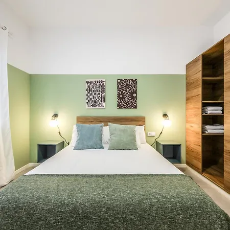 Amazinn Places Cabanal شقة *