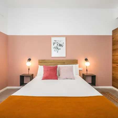 Amazinn Places Cabanal شقة *