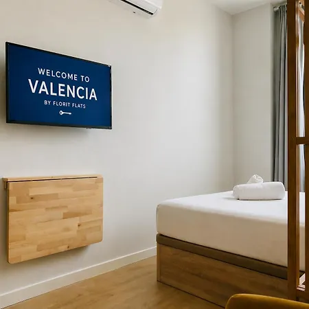 Casa Florit - The Cabanyal & Port Apartment