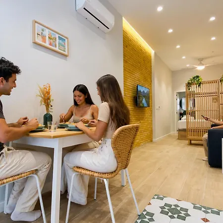 Casa Florit - The Cabanyal & Port Valencia