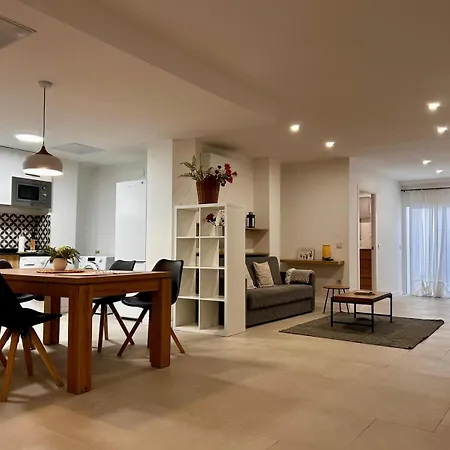 Amplio Cerca Centro Historico Y Turia 5pax 2 Bath Apartmán *