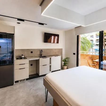 Motus Disruptive 4*