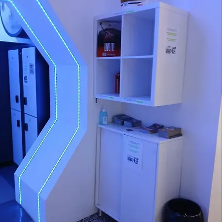 Capsule Hotel Cápsula