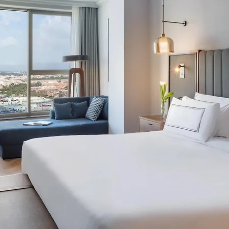 Melia Hotell 4*