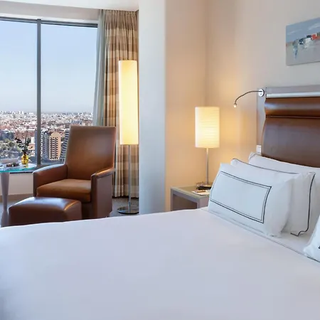 Melia Hotell 4*