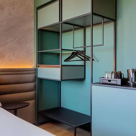 Hotel Novotel Lavant 4*