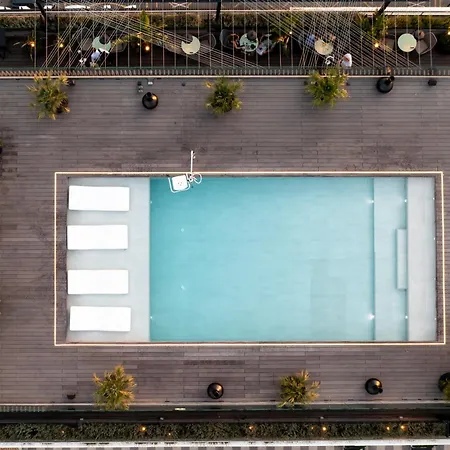 Hotel Novotel Lavant 4*